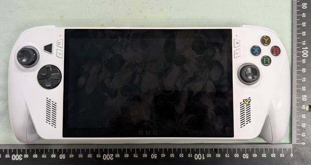 泄露华硕Xbox掌上游戏机样貌CQ9电子平台网站监管机构照片(图1)